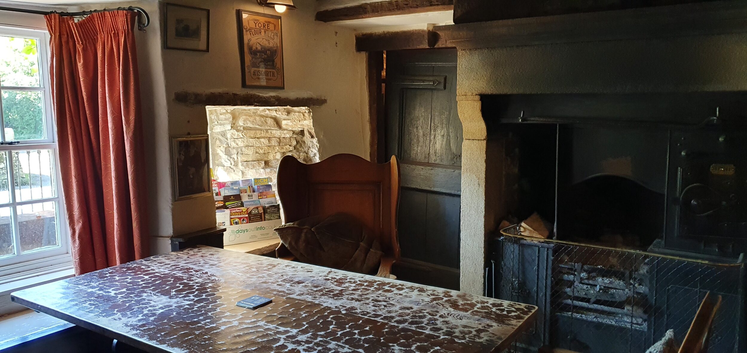 The Green Dragon Inn - Filmed in Yorkshire