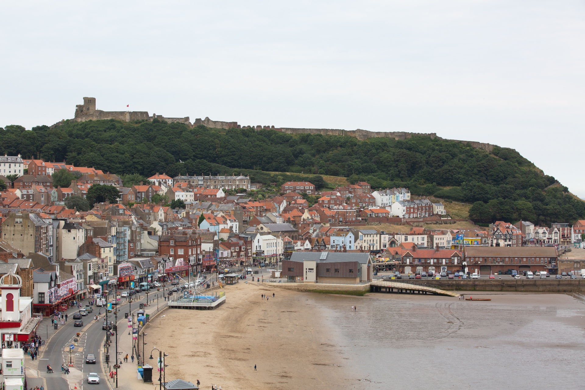 Scarborough Sea Front - Filmed In Yorkshire